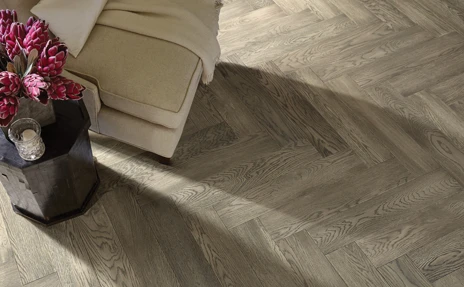 herringbone patterned hardwood
